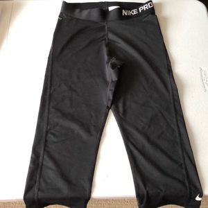 Nike crop leggings